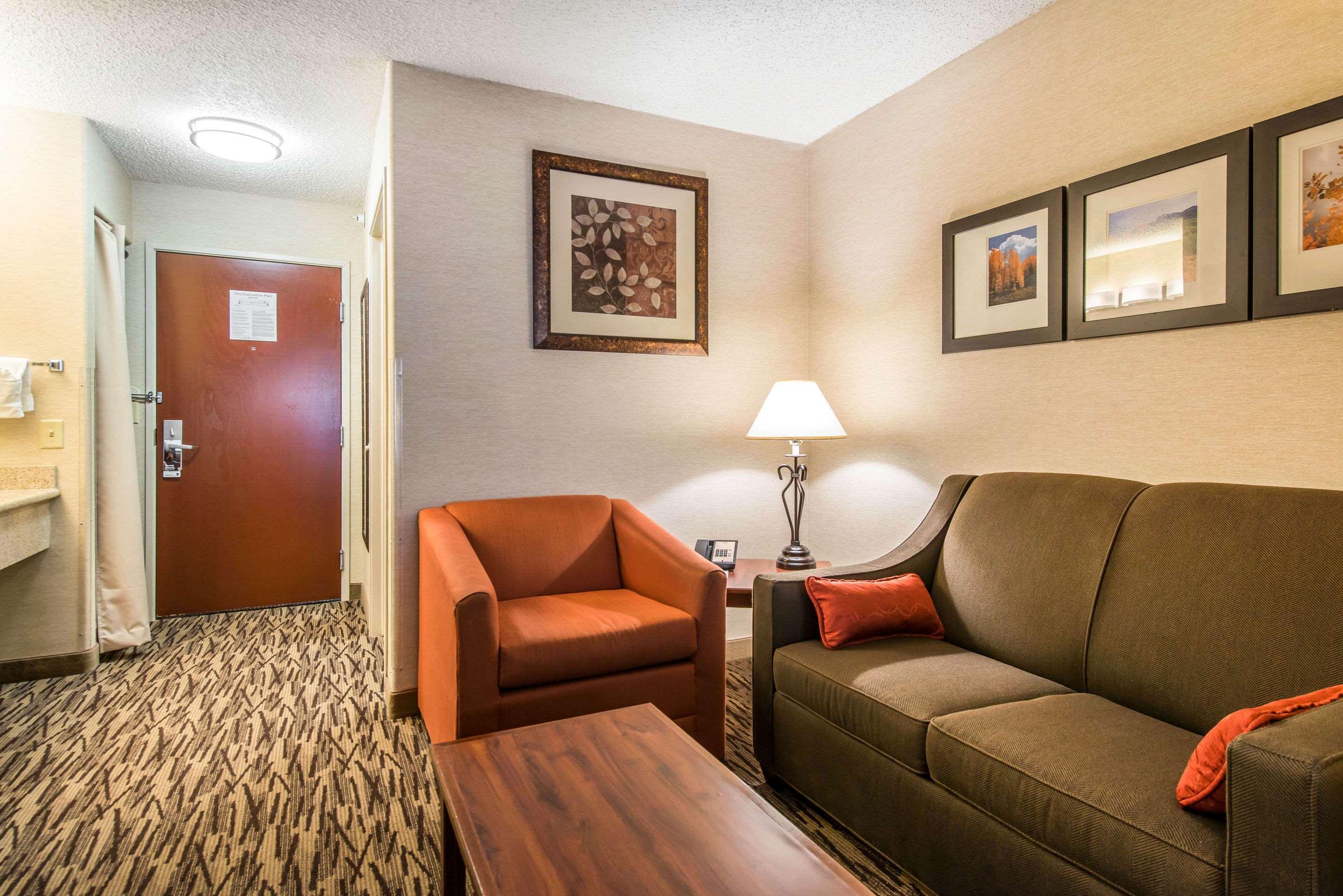Comfort Suites Golden West On Evergreen Parkway Esterno foto