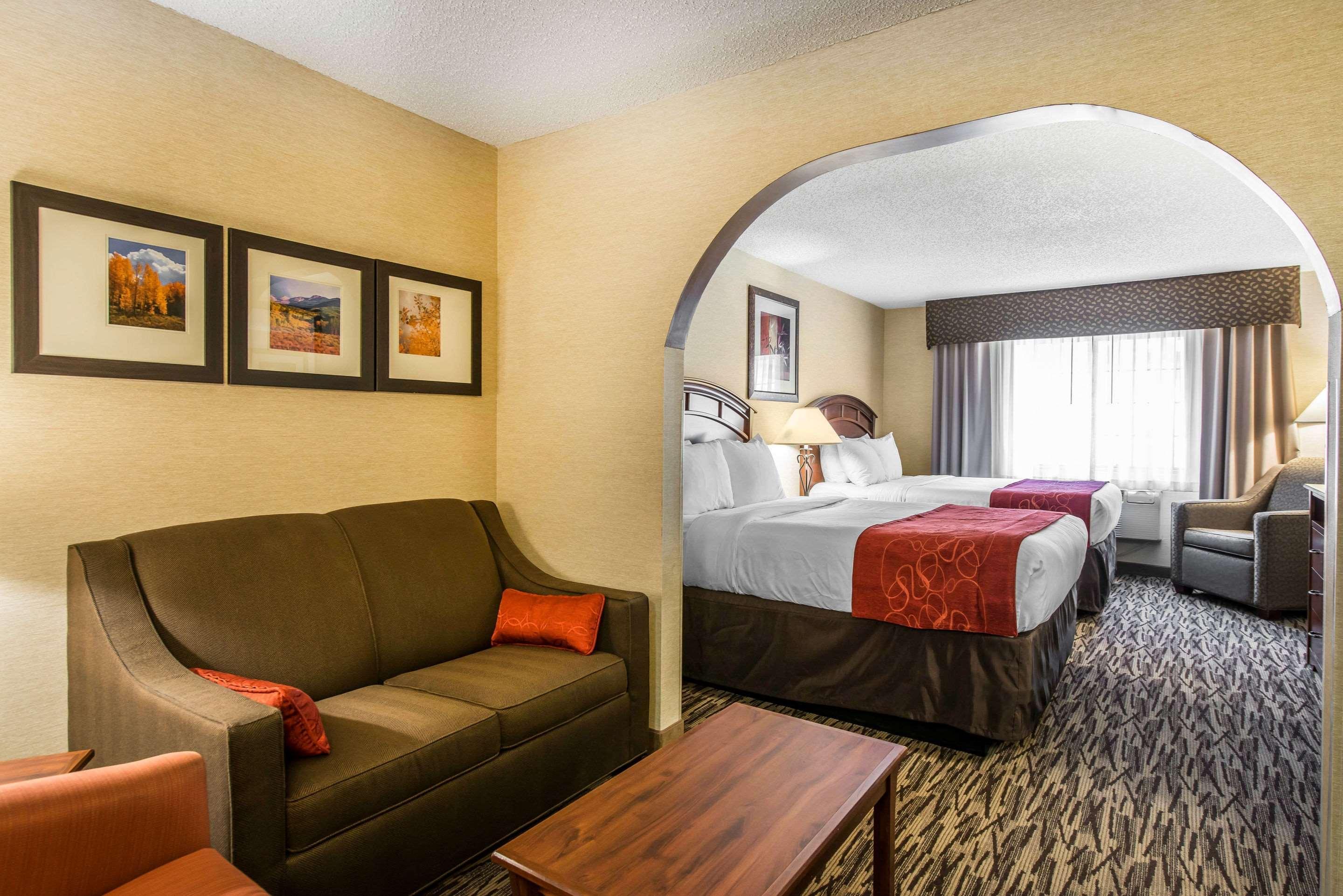 Comfort Suites Golden West On Evergreen Parkway Esterno foto