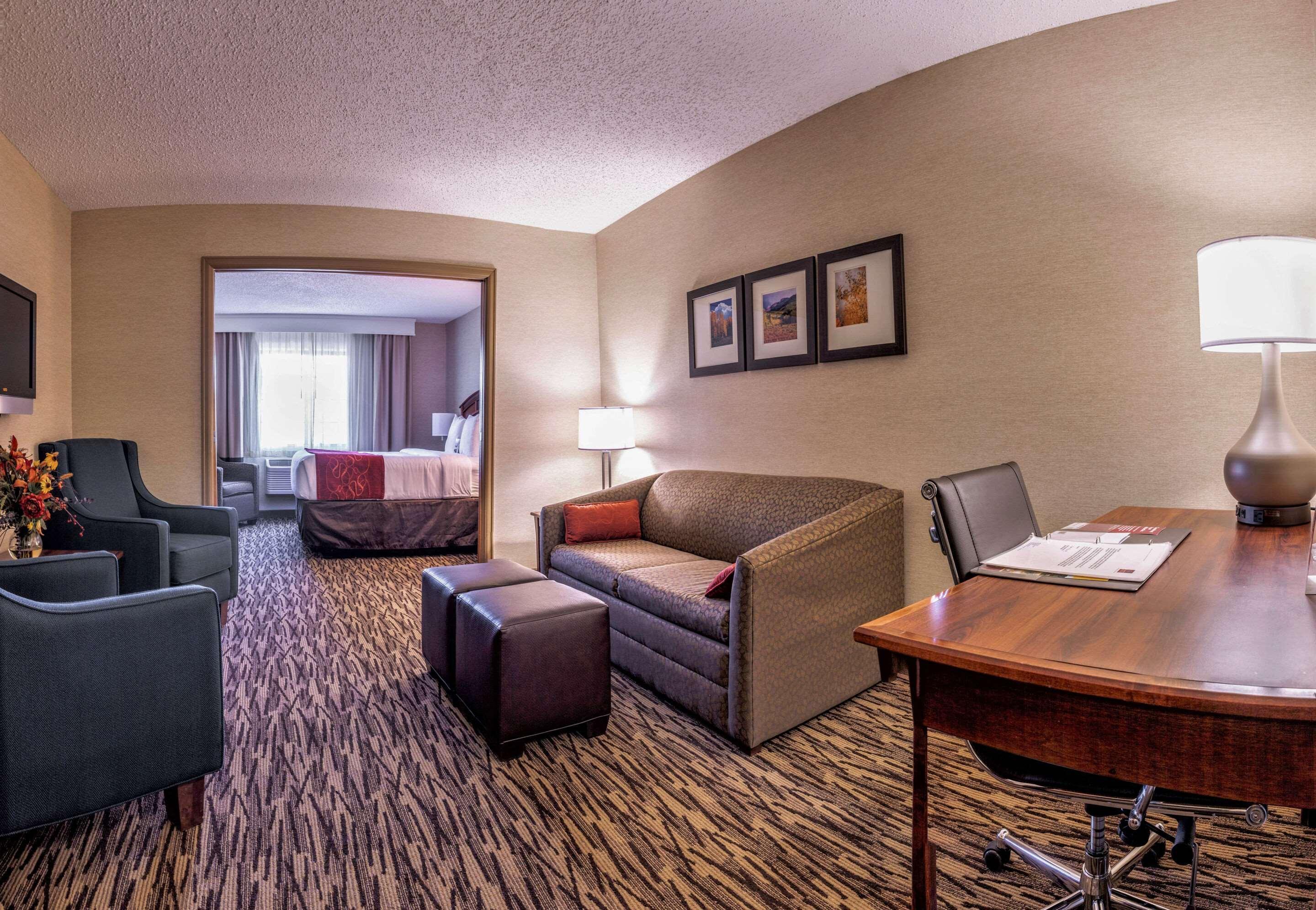 Comfort Suites Golden West On Evergreen Parkway Esterno foto