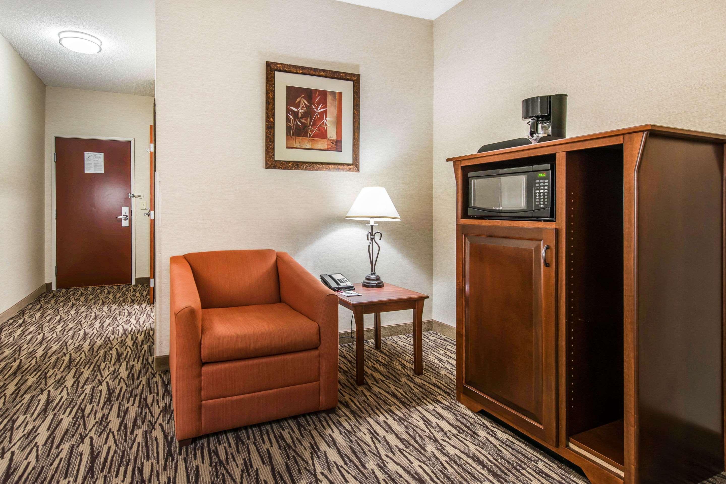 Comfort Suites Golden West On Evergreen Parkway Esterno foto