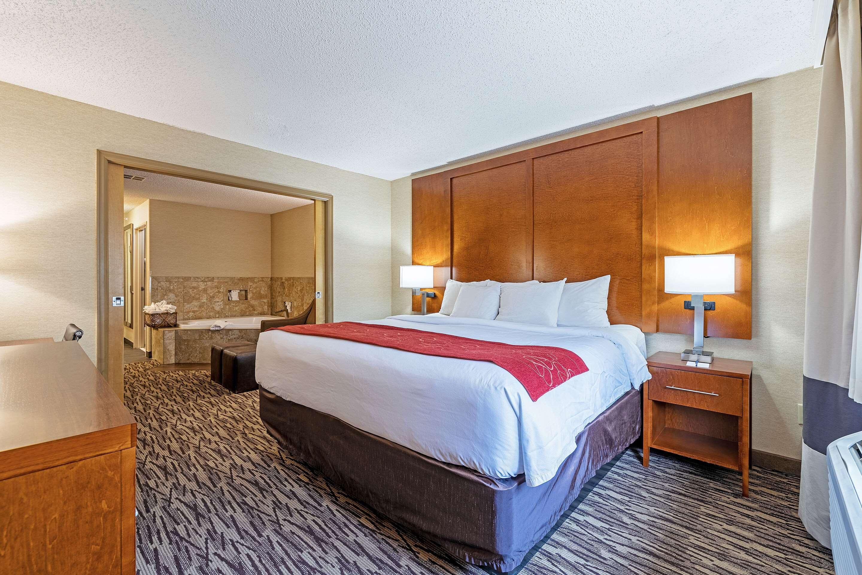 Comfort Suites Golden West On Evergreen Parkway Esterno foto