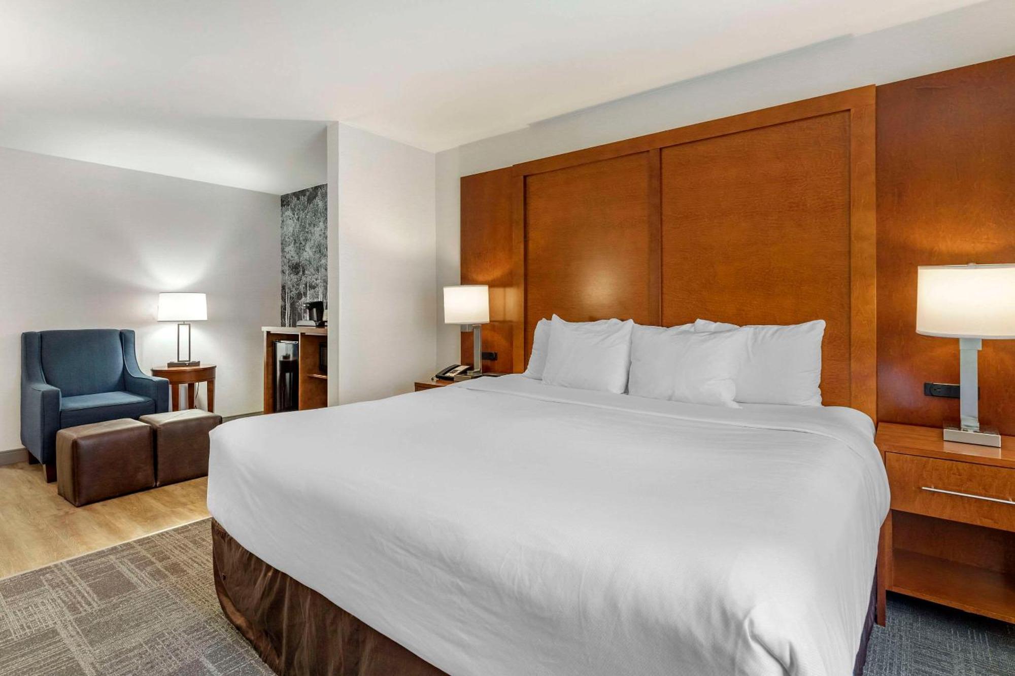Comfort Suites Golden West On Evergreen Parkway Esterno foto
